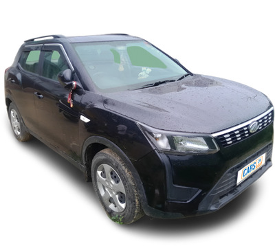 Mahindra XUV300-img